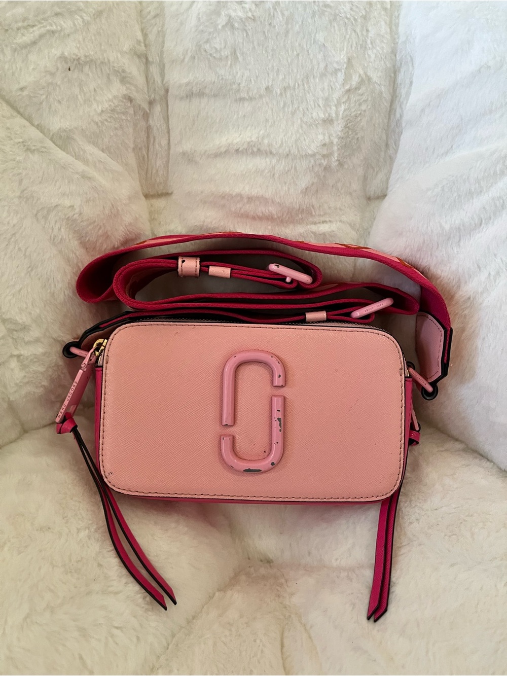 Marc Jacob’s snapshot pink crossbody bag